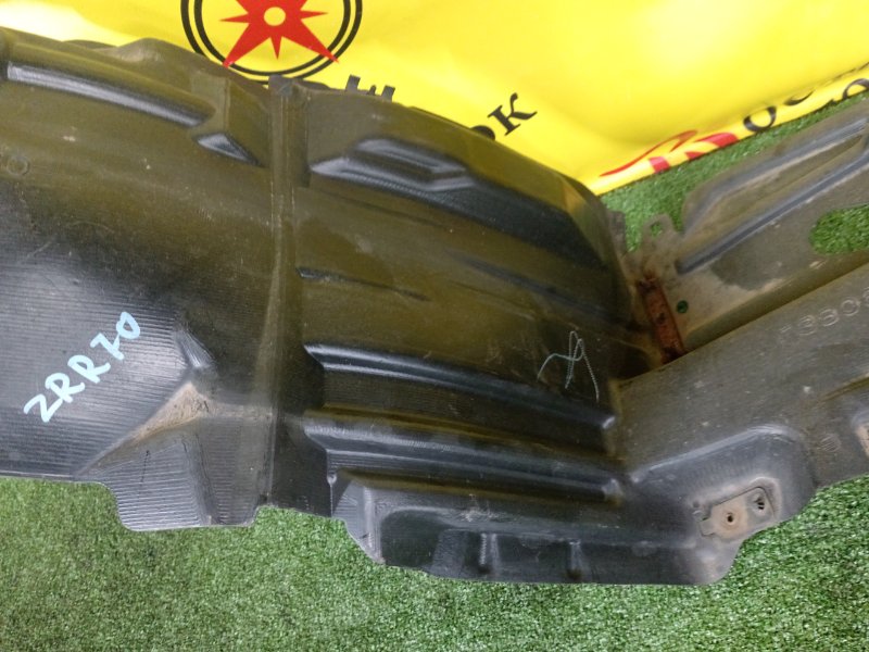 Подкрылок, 2000 рублей, Красноярск