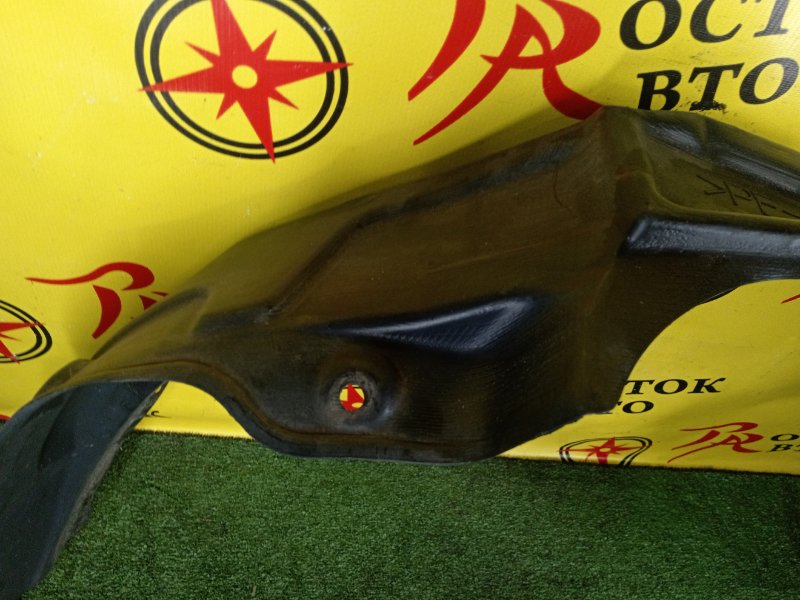 Подкрылок, 2000 рублей, Красноярск