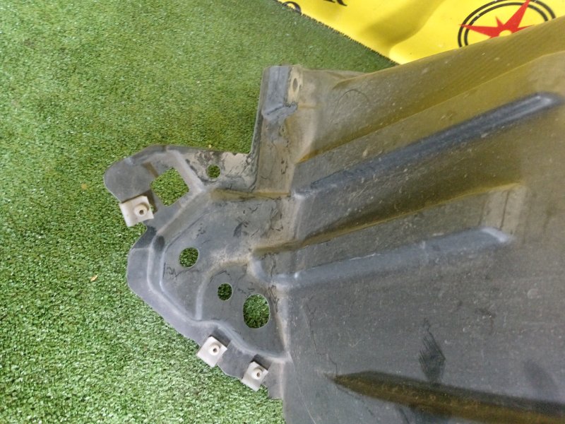 Подкрылок, 700 рублей, Красноярск