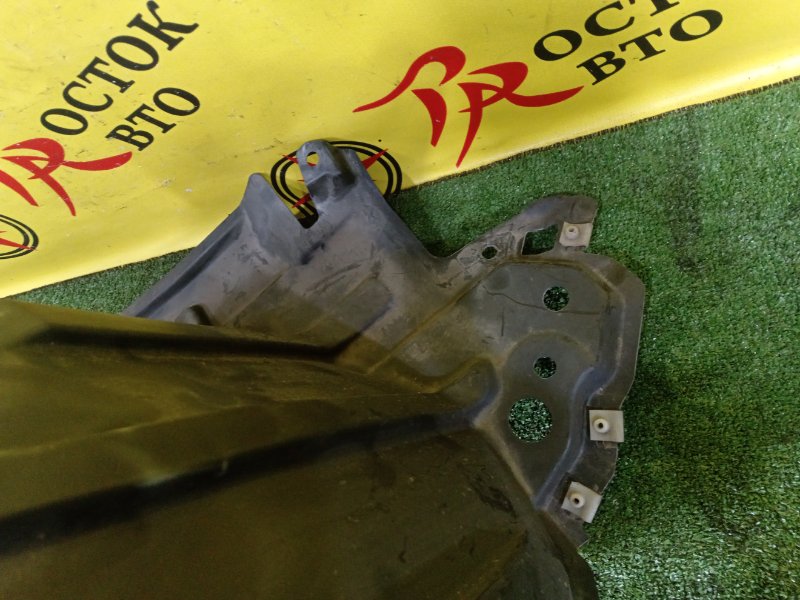 Подкрылок, 700 рублей, Красноярск