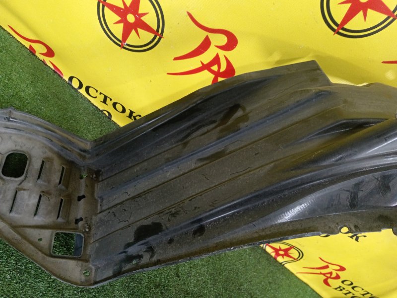 Подкрылок, 2000 рублей, Красноярск