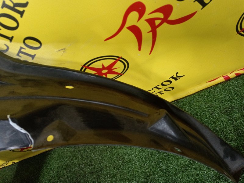 Подкрылок, 2000 рублей, Красноярск