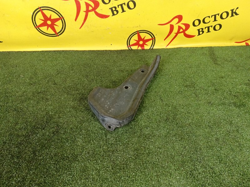 Подкрылок, 500 рублей, Красноярск