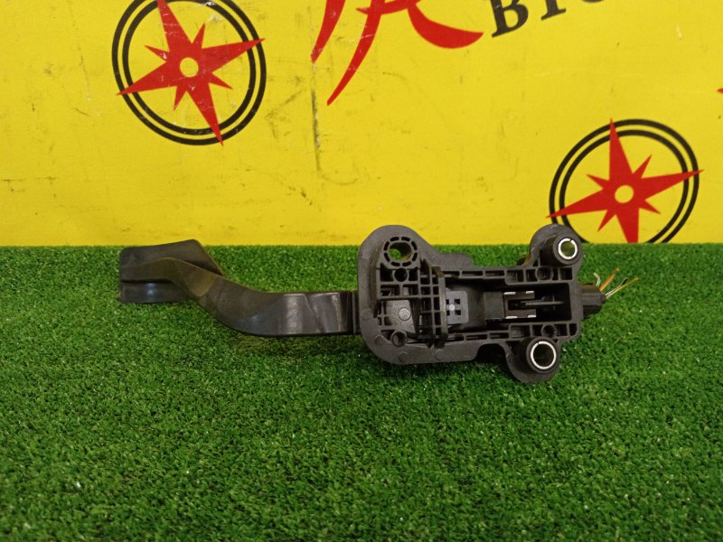 Педаль газа, 500 рублей, Красноярск