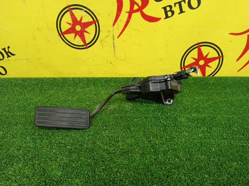 Педаль газа, 500 рублей, Красноярск