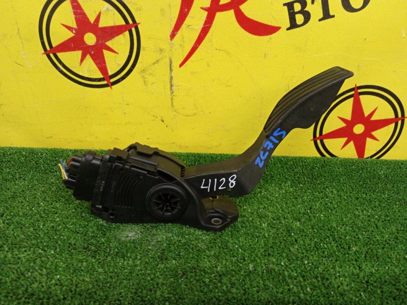 Педаль газа, 500 рублей, Красноярск