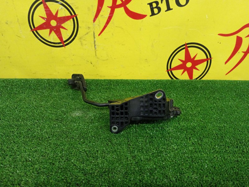 Педаль газа, 300 рублей, Красноярск