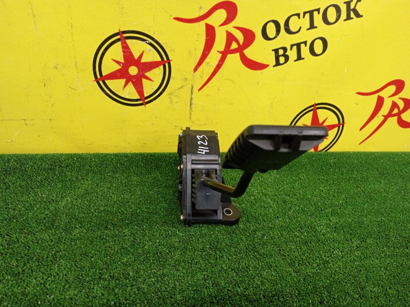 Педаль газа, 500 рублей, Красноярск