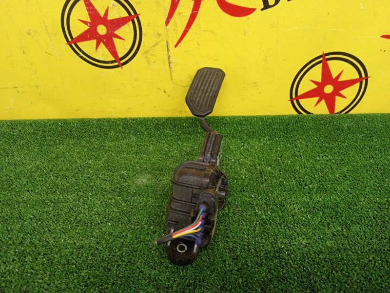 Педаль газа, 400 рублей, Красноярск