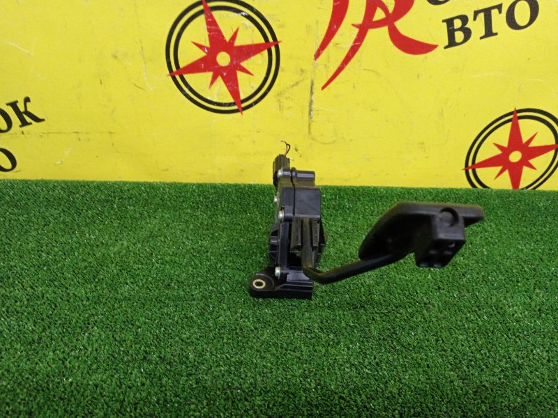 Педаль газа, 300 рублей, Красноярск