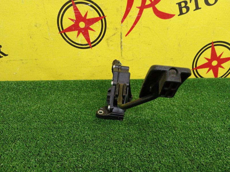 Педаль газа, 500 рублей, Красноярск