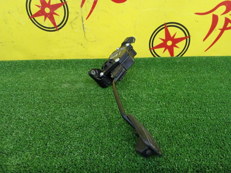 Педаль газа, 500 рублей, Красноярск