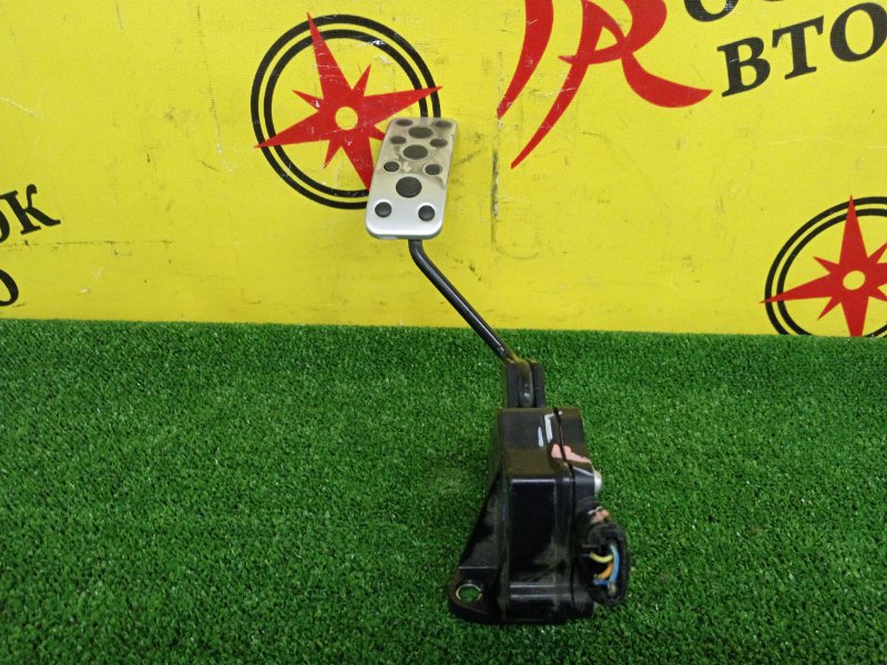 Педаль газа, 500 рублей, Красноярск