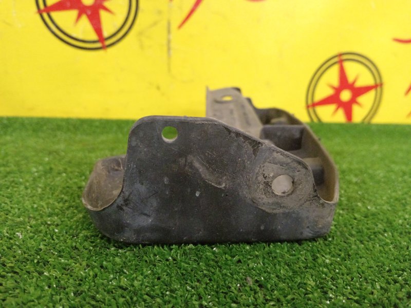 Подкрылок, 500 рублей, Красноярск