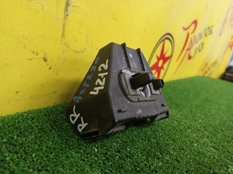 Клипса бампера, 250 рублей, Красноярск