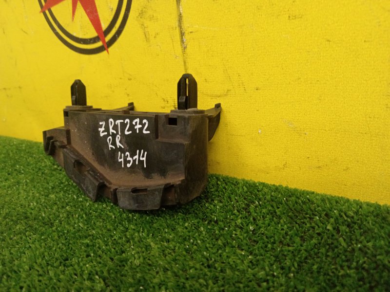 Клипса бампера, 500 рублей, Красноярск