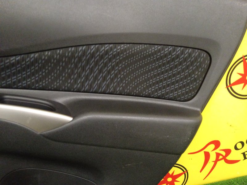 Обшивка боковой двери, 500 рублей, Красноярск