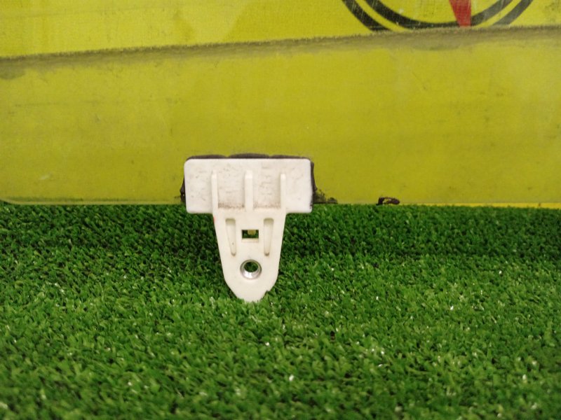 стекло боковое, 1500 рублей, Красноярск