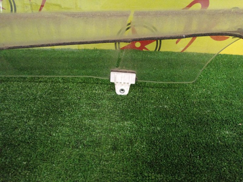 стекло боковое, 1400 рублей, Красноярск