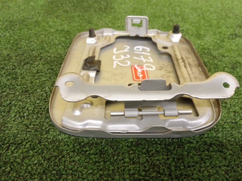 Лючок топливного бака, 800 рублей, Красноярск