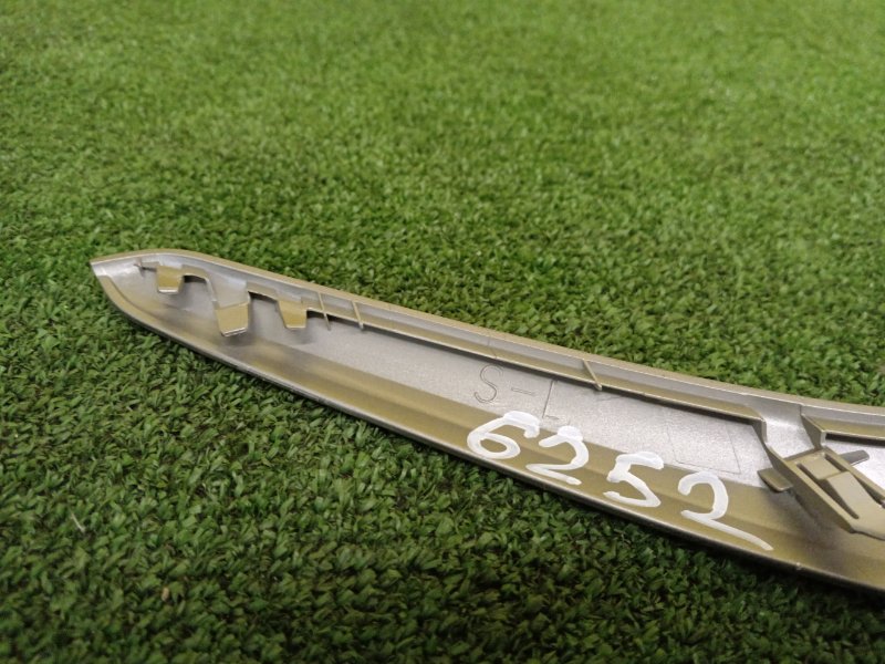 накладка консоли, 500 рублей, Красноярск