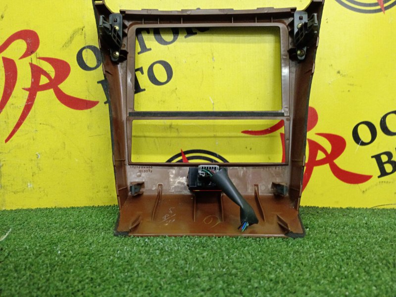 Консоль магнитофона, 500 рублей, Красноярск