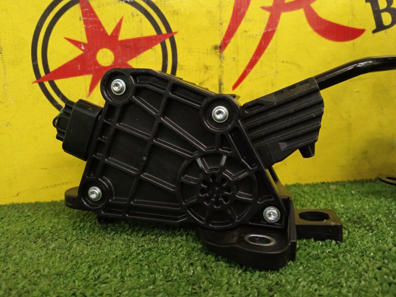 Педаль газа, 1500 рублей, Красноярск