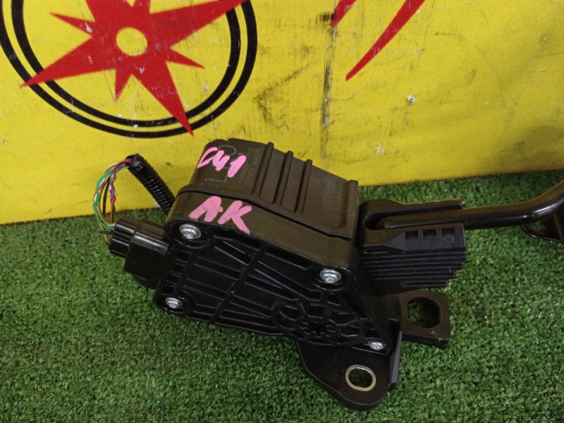 Педаль газа, 1500 рублей, Красноярск