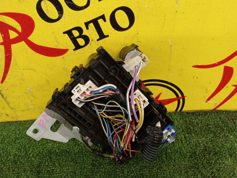 Блок предохранителей салонный, 500 рублей, Красноярск