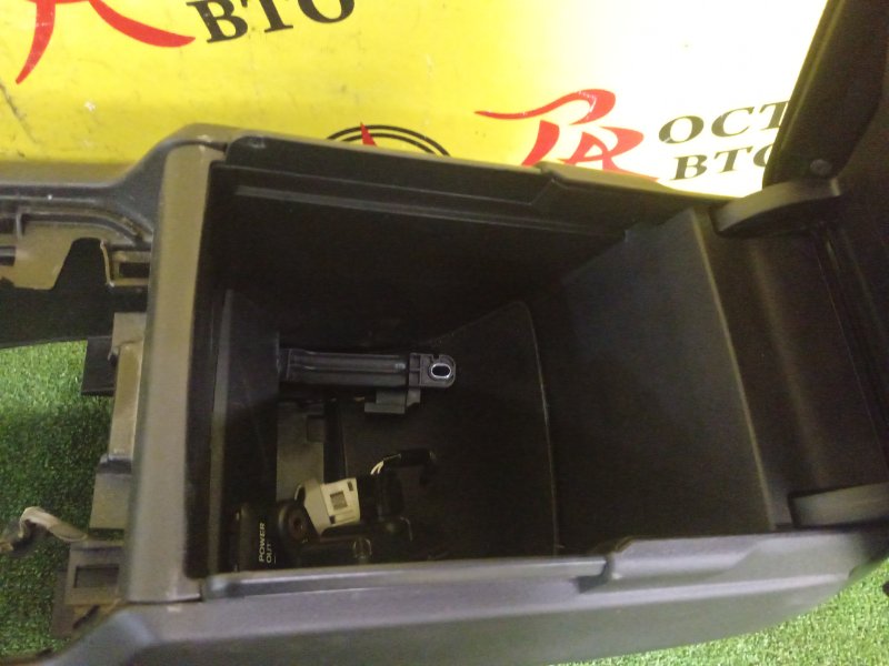 Подлокотник, 2000 рублей, Красноярск