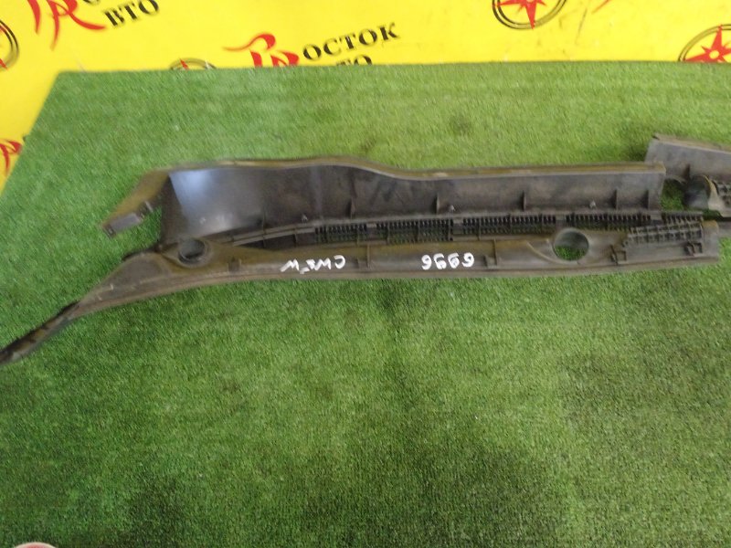 Решетка под лобовое стекло, 500 рублей, Красноярск