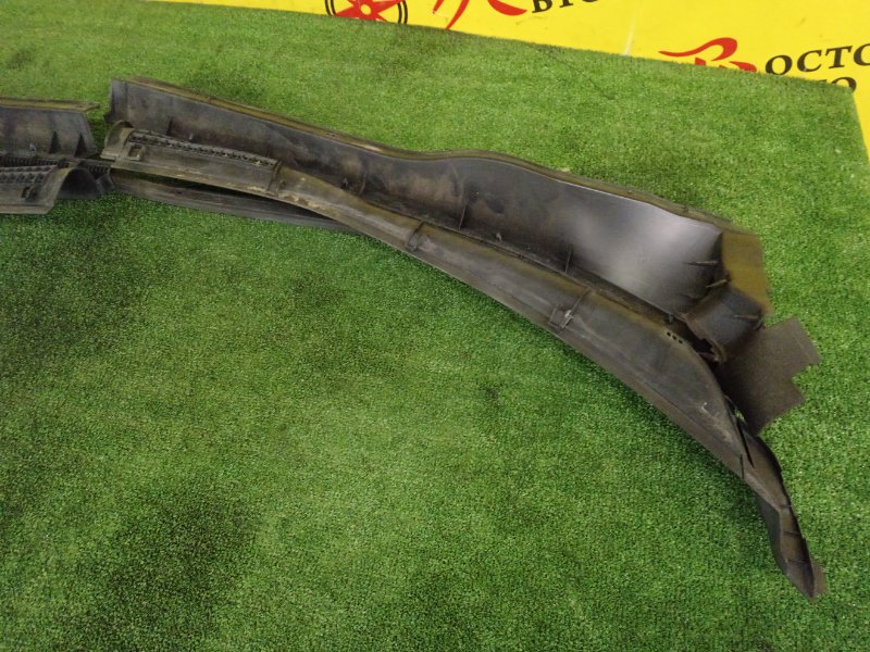 Решетка под лобовое стекло, 500 рублей, Красноярск