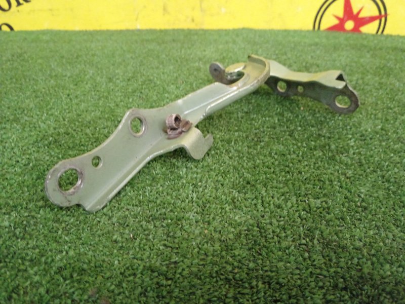 Петля капота, 200 рублей, Красноярск