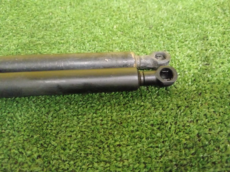 Амортизатор двери багажника, 500 рублей, Красноярск