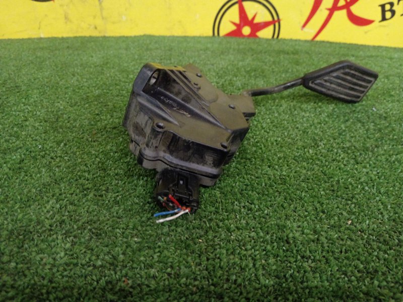 Педаль газа, 600 рублей, Красноярск