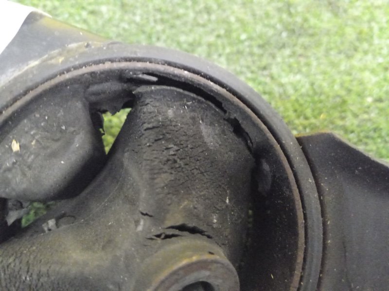 Подушка двигателя, 800 рублей, Красноярск