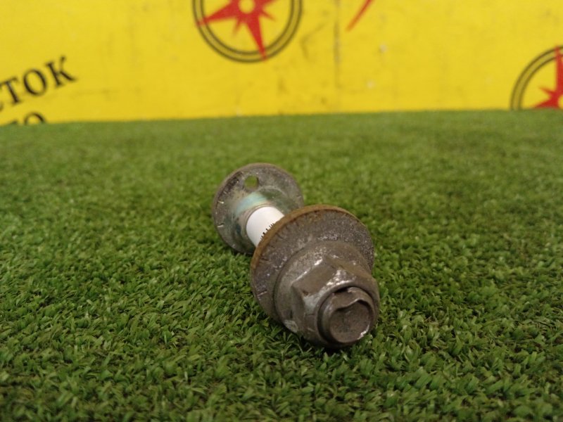 Болт развальный, 500 рублей, Красноярск