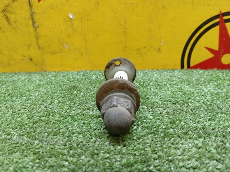 Болт развальный, 500 рублей, Красноярск