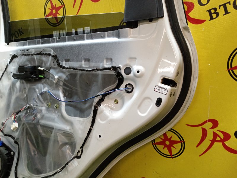 Дверь боковая, 6000 рублей, Красноярск