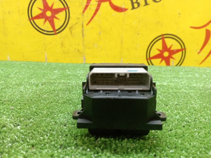 Блок управления стеклоподъемниками, 1000 рублей, Красноярск