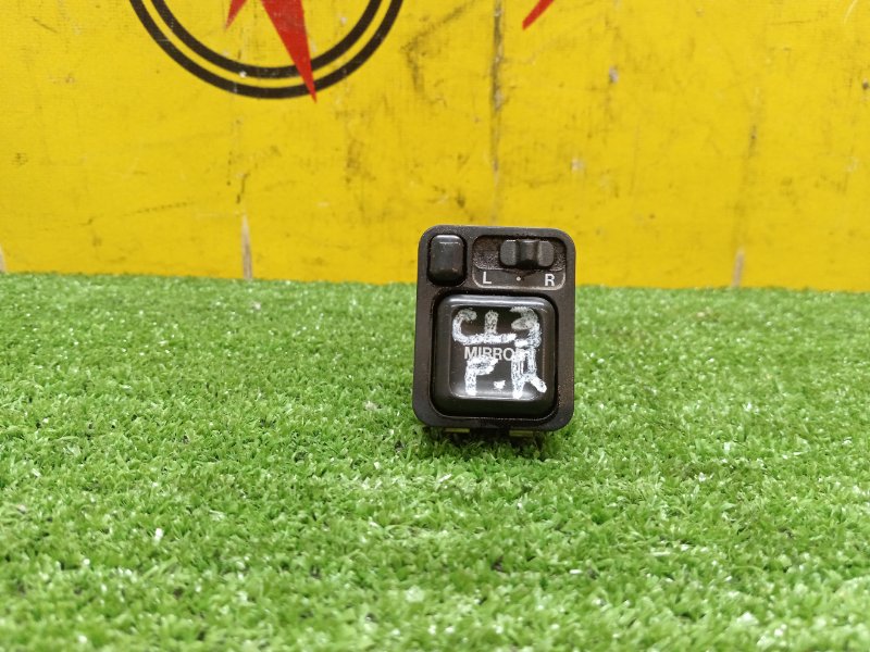 Блок управления зеркалами, 500 рублей, Красноярск