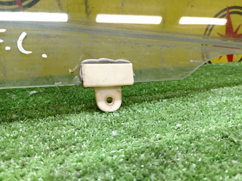 стекло боковое, 1000 рублей, Красноярск