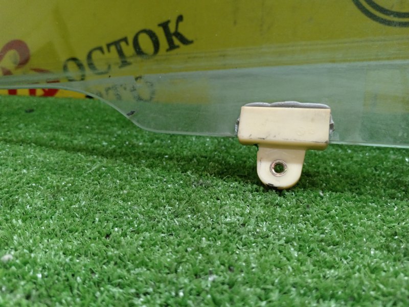 стекло боковое, 1000 рублей, Красноярск