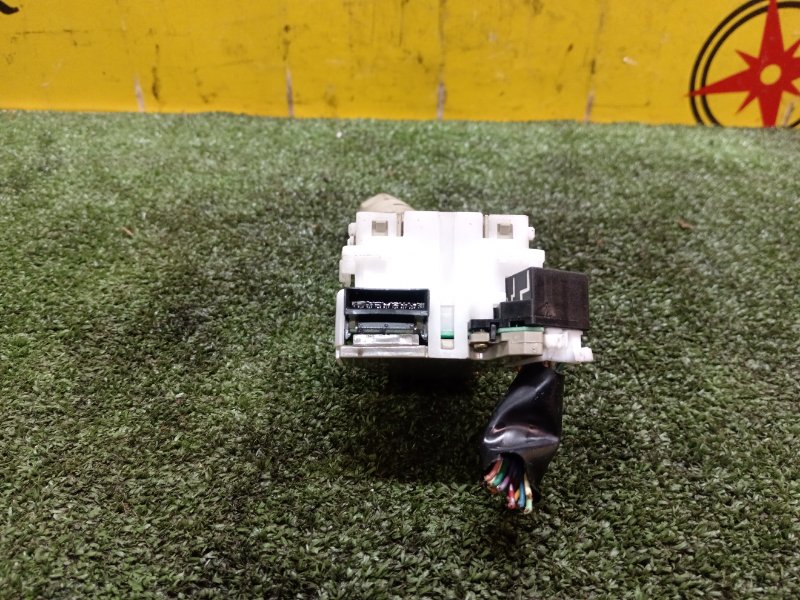 Переключатель подрулевой, 500 рублей, Красноярск