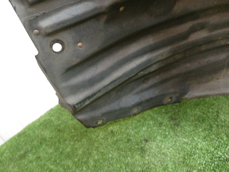 Подкрылок, 500 рублей, Красноярск