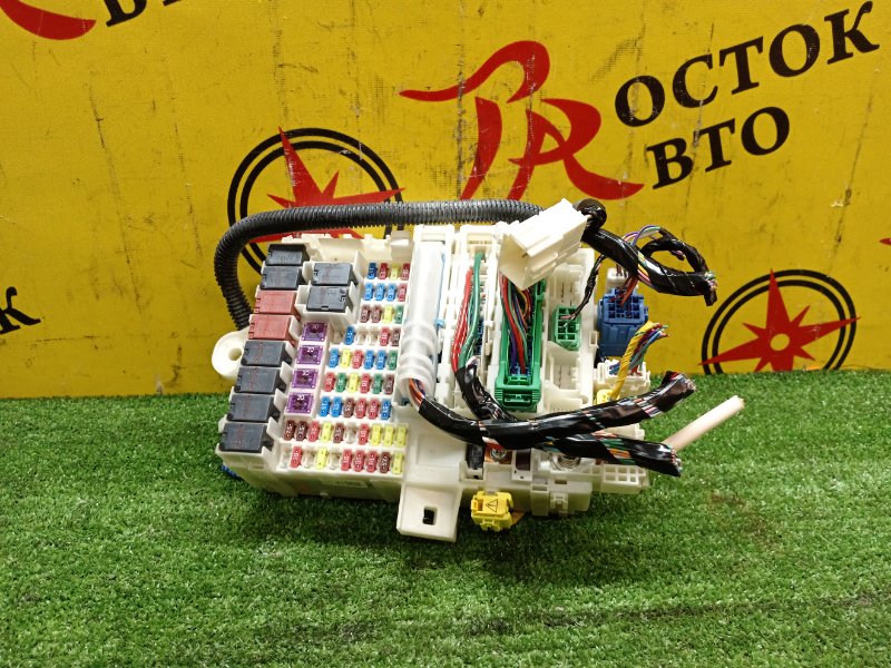 Блок предохранителей салонный, 2000 рублей, Красноярск