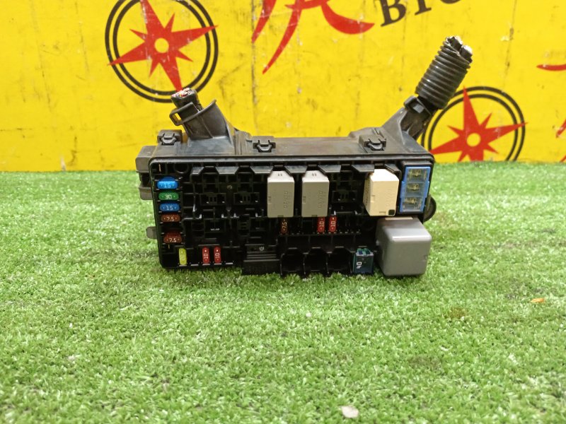 Блок предохранителей под капот, 2000 рублей, Красноярск