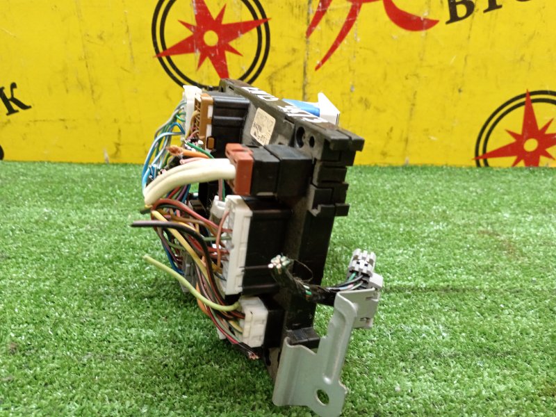 Блок предохранителей салонный, 500 рублей, Красноярск