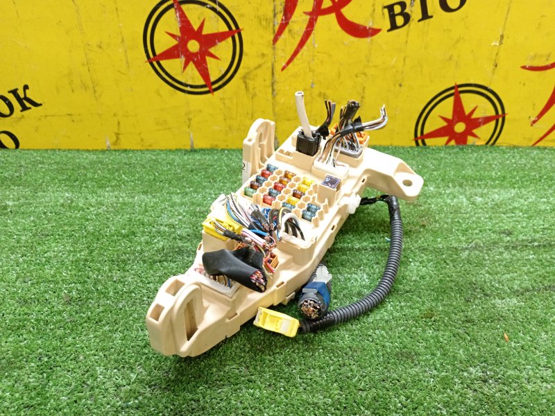 Блок предохранителей салонный, 2000 рублей, Красноярск