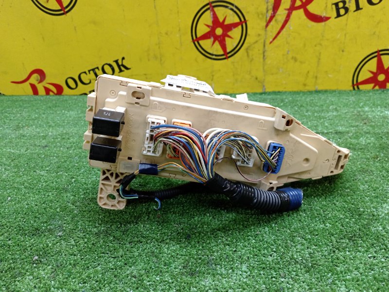 Блок предохранителей салонный, 2000 рублей, Красноярск